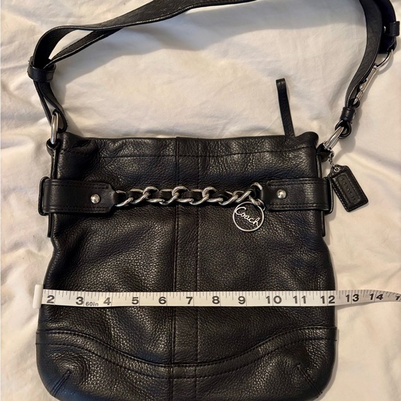 Early 2010s Coach bag. Pebbled black leather. - Picture 4 of 7